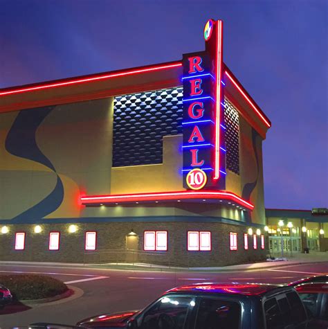 Theater Managers: Get Facebook Links. Regal Cinemas Dulles Town Center 10. 21100 Dulles Town Circle. Dulles, VA 20166. Message: 844-462-7342 more ». Add Theater to Favorites. Grand Opening scheduled for December 11, 2014. 0.
